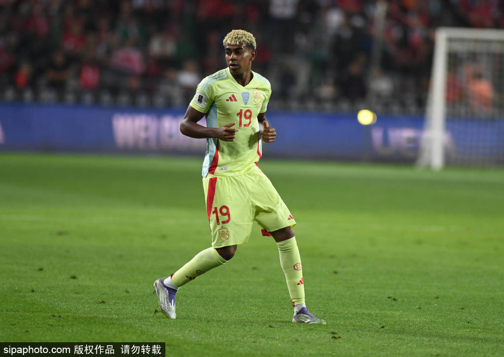 曼城豪擲4億歐元追逐亞馬爾，貝林厄姆或?qū)⒏鎰e皇馬！:宏鑫機(jī)械設(shè)備有限公司

