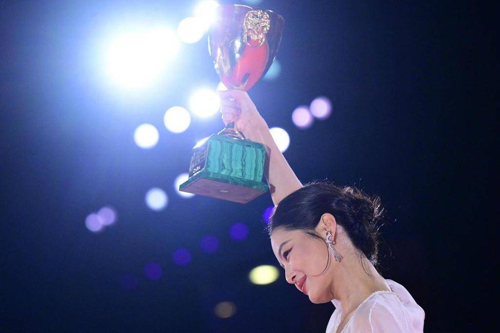 辛芷蕾再獲國(guó)際表演類(lèi)大獎(jiǎng)提名:宏鑫機(jī)械設(shè)備有限公司