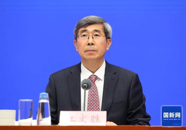農業(yè)農村部副部長：在尊重農民意愿基礎上<strong></p>
<p>宏鑫機械設備有限公司
</strong>，對農村宴席類別、桌數、菜品費用等提出倡導性標準:宏鑫機械設備有限公司
