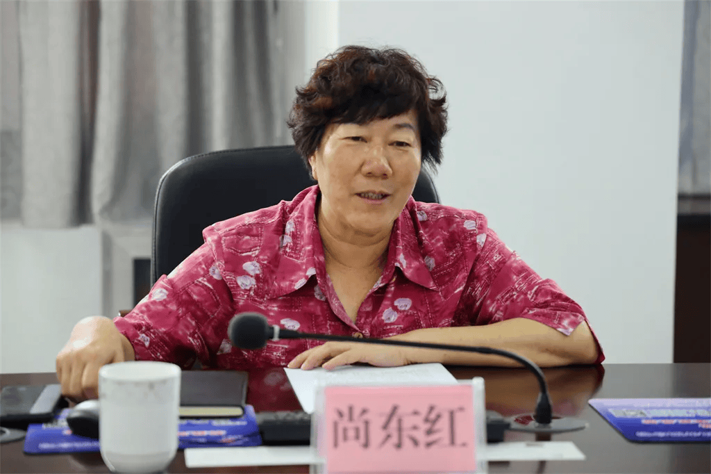 尚東紅，嚴(yán)重違反黨的政治紀(jì)律、中央八項(xiàng)規(guī)定精神、組織紀(jì)律、廉潔紀(jì)律、工作紀(jì)律、生活紀(jì)律:宏鑫機(jī)械設(shè)備有限公司
