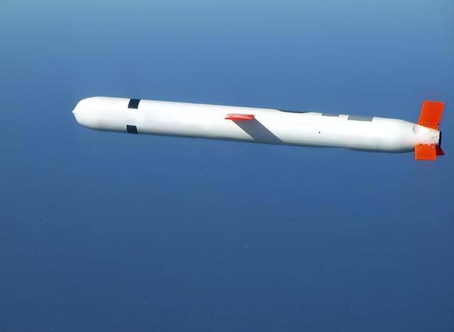 澤連斯基白跑一趟<strong></p>
<p>宏鑫機械設(shè)備有限公司
</strong>，特朗普拿“戰(zhàn)斧”當(dāng)誘餌，只想再見普京一面:宏鑫機械設(shè)備有限公司
