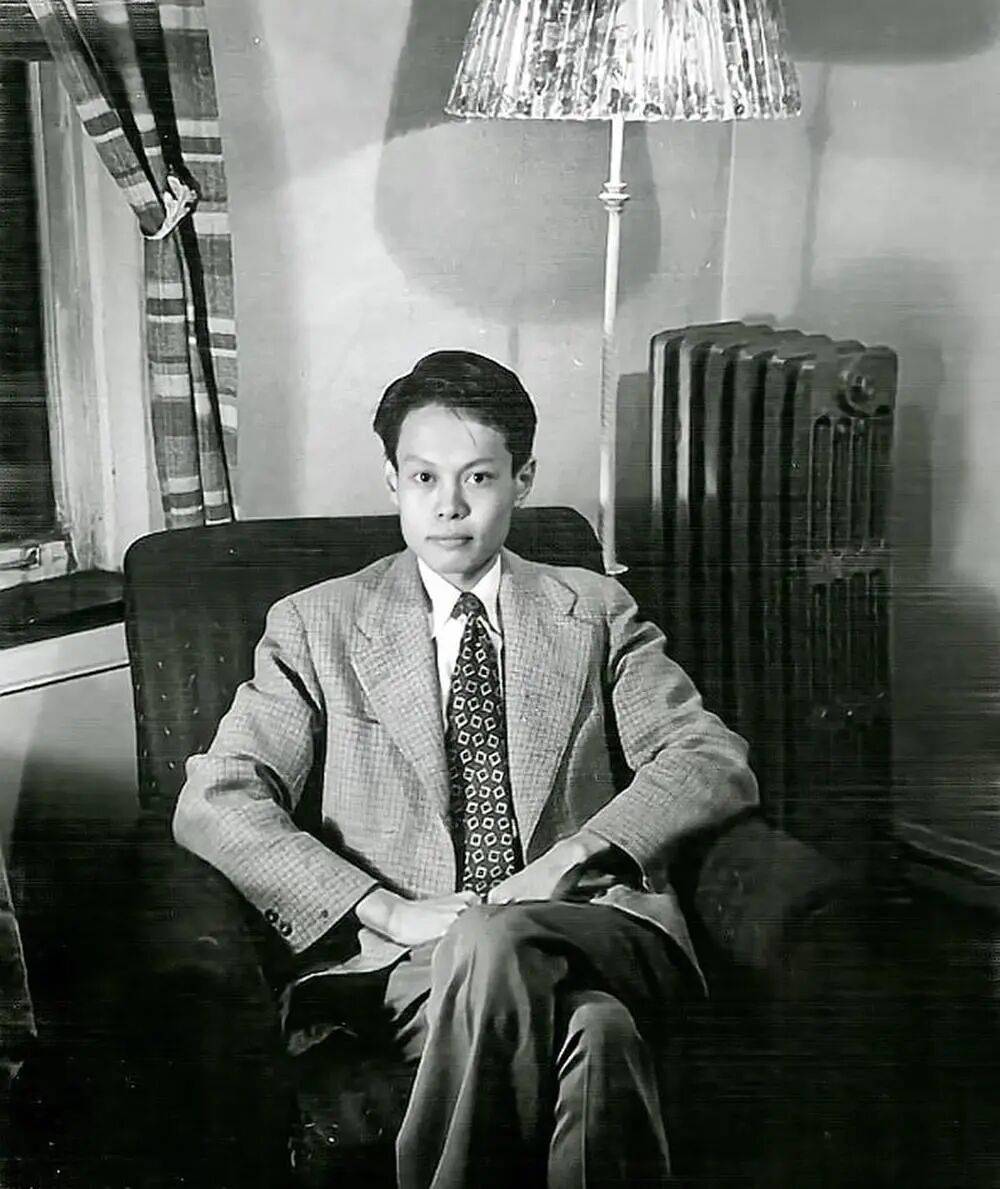 “大先生”千古<strong></p>
<p>宏鑫機(jī)械設(shè)備有限公司
</strong>，楊振寧的一生:宏鑫機(jī)械設(shè)備有限公司
