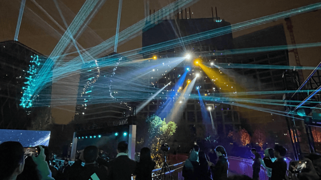 主體封頂！北京將迎來內(nèi)地首個(gè)太古坊<strong></p>
<p>宏鑫機(jī)械設(shè)備有限公司
</strong>，最新消息——:宏鑫機(jī)械設(shè)備有限公司
