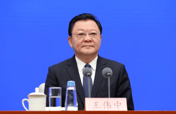 王偉中當選內(nèi)蒙古自治區(qū)人大常委會主任，包鋼當選內(nèi)蒙古自治區(qū)政府主席:宏鑫機械設(shè)備有限公司
