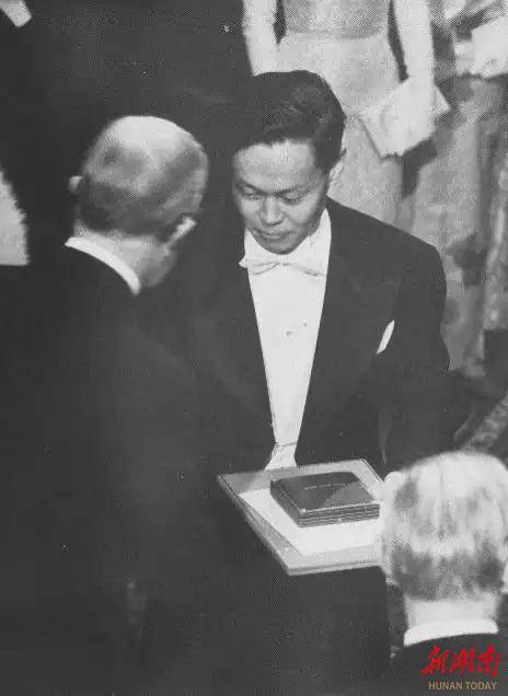 當(dāng)年回國接受毛主席會見后，楊振寧來到了湖南:宏鑫機(jī)械設(shè)備有限公司
