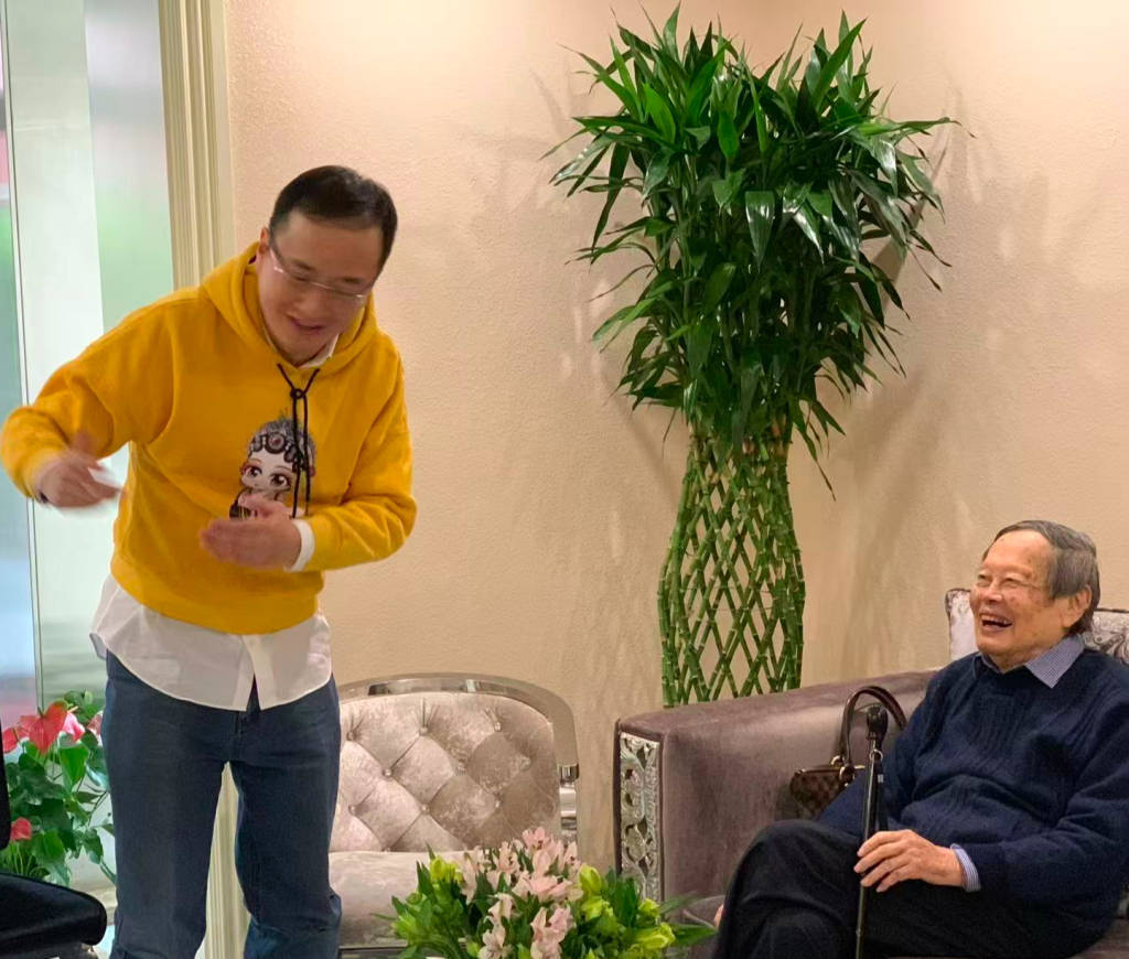 獨家|友人追憶楊振寧:<strong></p>
<p>宏鑫機械設備有限公司
</strong>他沒能二度獲諾獎是一個遺憾:宏鑫機械設備有限公司