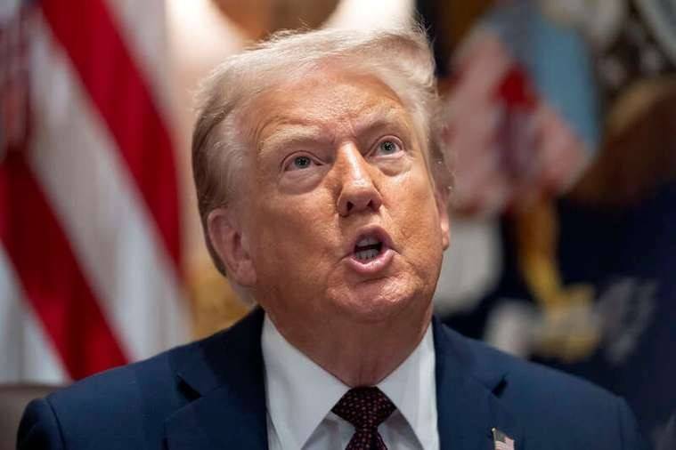 特朗普很想來中國？微妙時(shí)刻<strong></p>
<p>宏鑫機(jī)械設(shè)備有限公司
</strong>，王毅在北京會(huì)見另一位美國客人，3句囑托意味深長，轟動(dòng)全球輿論:宏鑫機(jī)械設(shè)備有限公司
