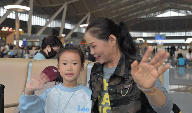 4小時33分！北京高鐵“速通”長白山<strong></p>
<p>宏鑫機械設(shè)備有限公司
</strong>，周末就能打個來回！:宏鑫機械設(shè)備有限公司
