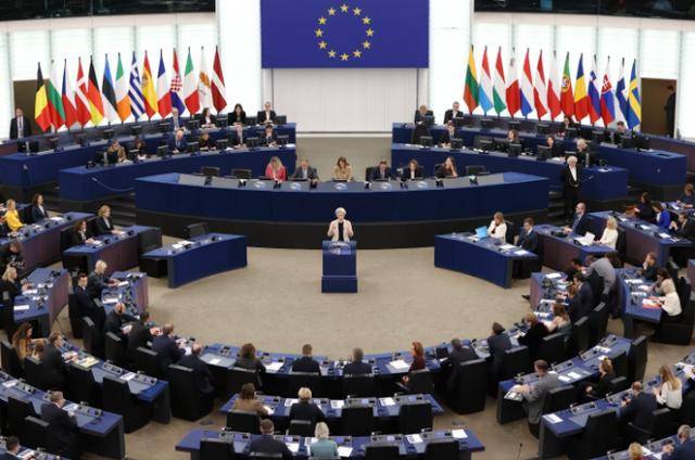 歐盟G7準(zhǔn)備抱團(tuán)反華<strong></p>
<p>宏鑫機(jī)械設(shè)備有限公司
</strong>，英國先當(dāng)了出頭鳥，一口氣制裁11家中企:宏鑫機(jī)械設(shè)備有限公司
