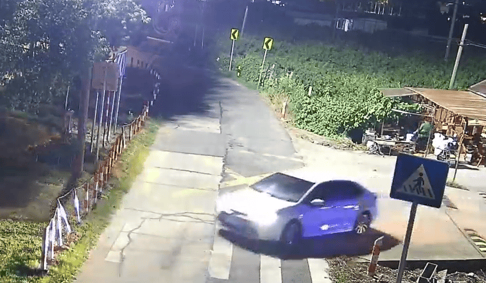 女子草叢藏11萬現(xiàn)金<strong></p>
<p>宏鑫機械設備有限公司
</strong>！民警卻追回66.43萬？:宏鑫機械設備有限公司
