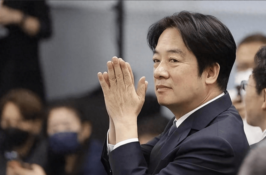 沉寂24小時(shí)后<strong></p>
<p>宏鑫機(jī)械設(shè)備有限公司
</strong>，大陸致賀電，鄭麗文遞出三句話，兩岸同屬中華民族:宏鑫機(jī)械設(shè)備有限公司
