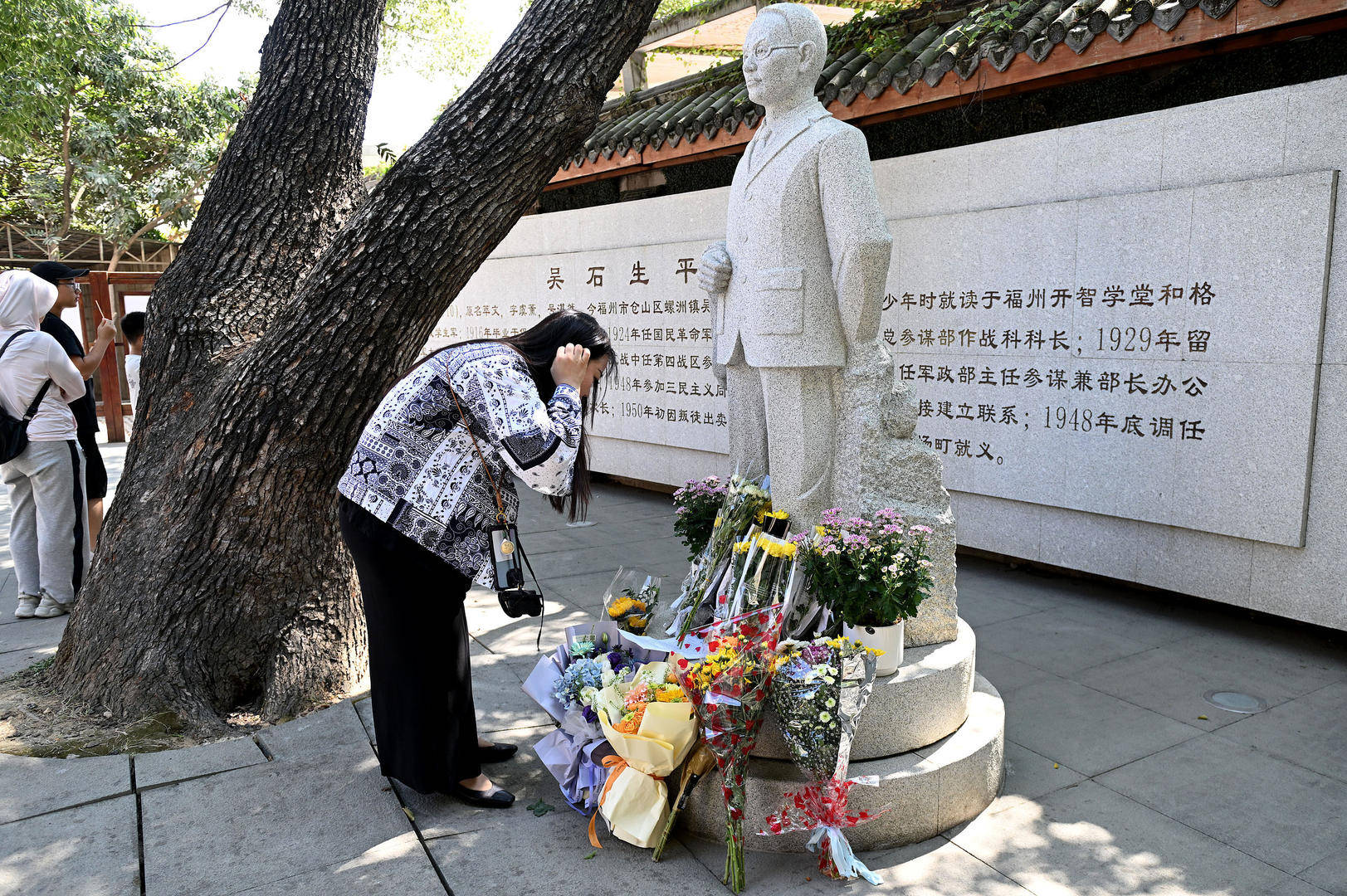 《沉默的榮耀》聯(lián)合出品人：我們最終選擇向真實(shí)深深鞠躬:宏鑫機(jī)械設(shè)備有限公司
