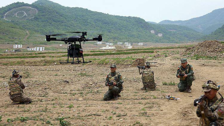 1萬朝鮮特種兵憑空消失？蘇梅全線告急<strong></p>
<p>宏鑫機械設(shè)備有限公司
</strong>，烏克蘭截獲絕密前線情報:宏鑫機械設(shè)備有限公司
