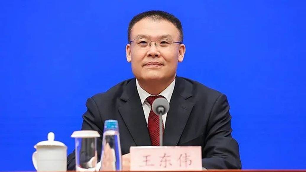 新任安徽省委常委王東偉已任省政府黨組副書記:宏鑫機械設(shè)備有限公司