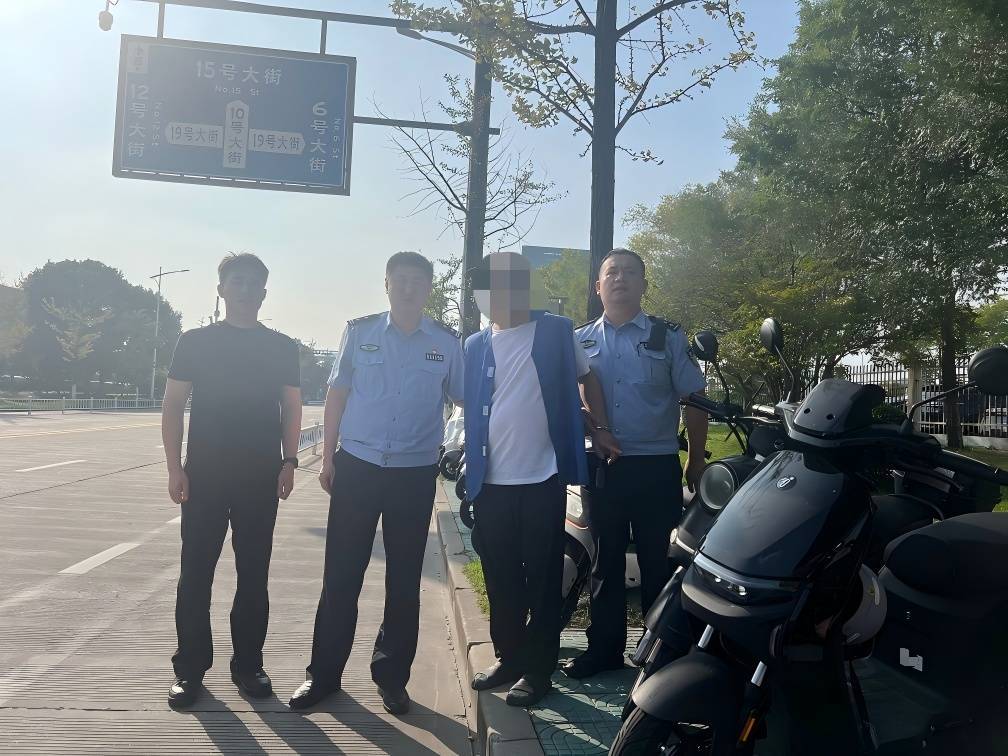 司機(jī)為了能在車(chē)上做飯吃<strong></p>
<p>宏鑫機(jī)械設(shè)備有限公司
</strong>，竟然想出這種“妙招”！被抓時(shí)很后悔:宏鑫機(jī)械設(shè)備有限公司
