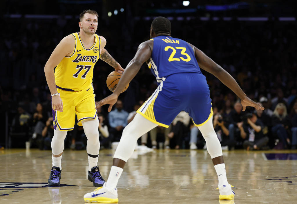 NBA各隊(duì)為何要對(duì)勇士心存忌憚<strong></p>
<p>宏鑫機(jī)械設(shè)備有限公司
</strong>？首秀開(kāi)門(mén)紅就是答案:宏鑫機(jī)械設(shè)備有限公司
