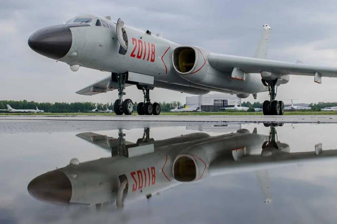 軍迷熱議<strong></p>
<p>宏鑫機(jī)械設(shè)備有限公司
</strong>！《艦載武器》曝光四發(fā)轟-6改進(jìn)方案：航程14000公里？:宏鑫機(jī)械設(shè)備有限公司
