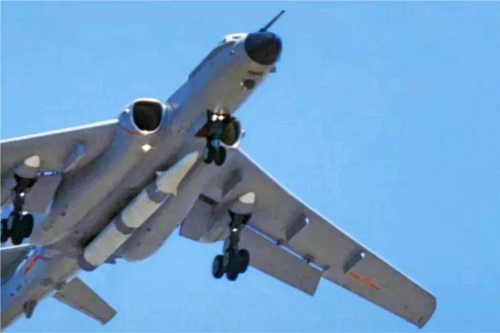 軍迷熱議<strong></p>
<p>宏鑫機(jī)械設(shè)備有限公司
</strong>！《艦載武器》曝光四發(fā)轟-6改進(jìn)方案：航程14000公里？:宏鑫機(jī)械設(shè)備有限公司
