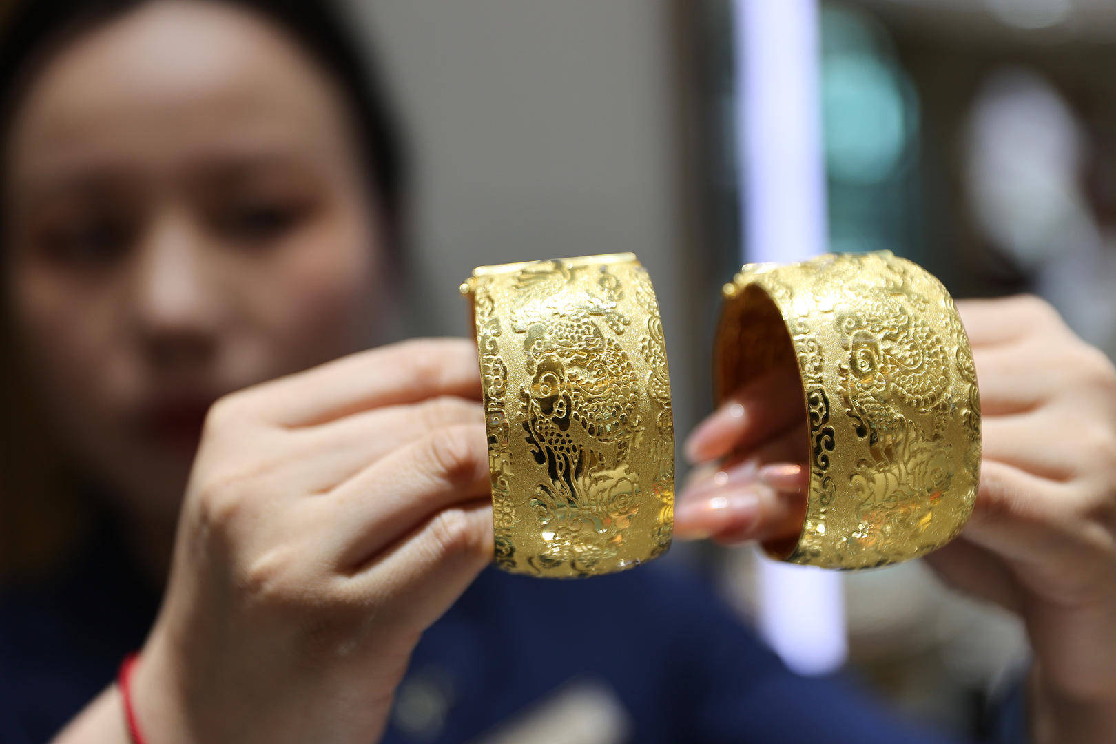 金價暴漲后又暴跌 探訪金店：當天顧客寥寥 推出預(yù)定保價服務(wù)鎖定價格:宏鑫機械設(shè)備有限公司
